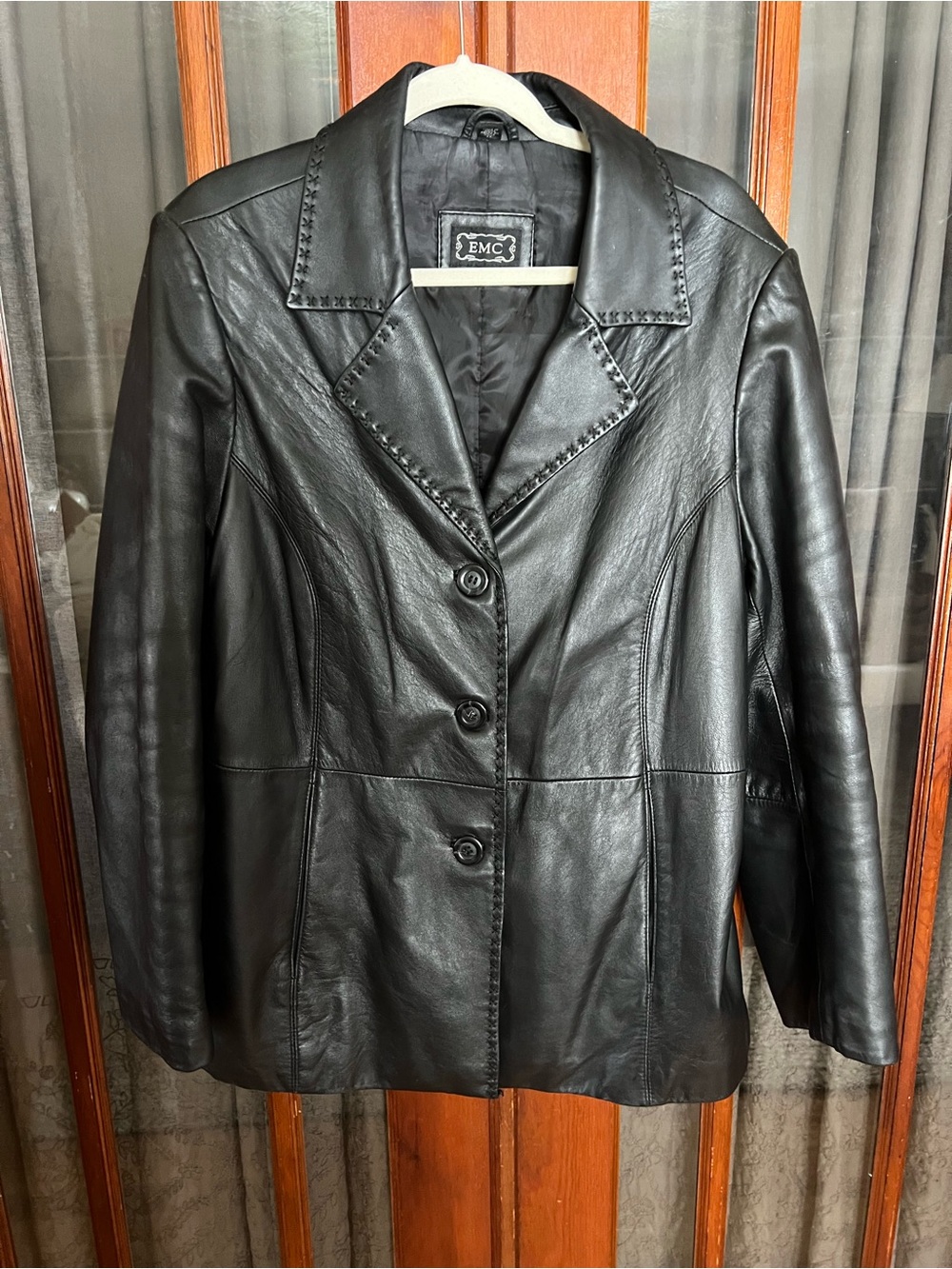 Beautiful Stitching Detail Black Leather Button Blazer Style Jacket - Picture 2 of 11